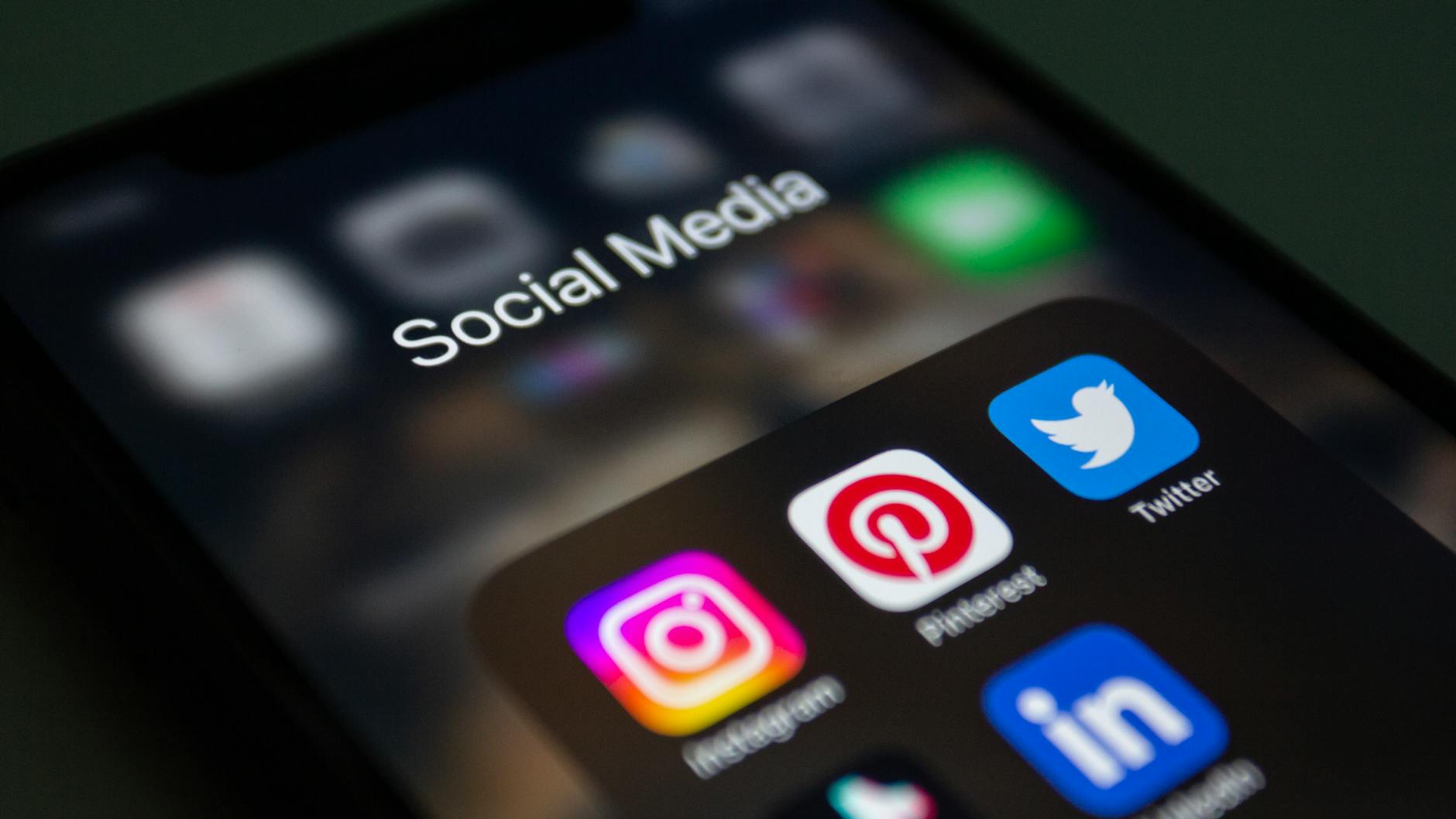 Gadaz.org Social Media